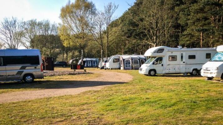 Oasis Lakes & Holidays