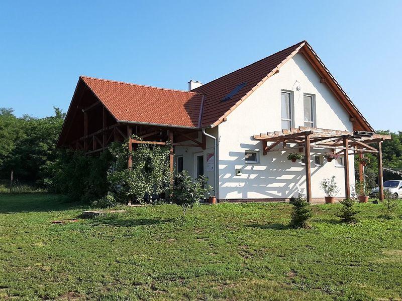 Mágocsi Horgásztó és Apartmanház