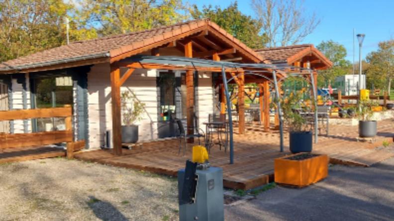 Camping l'ile aux mille Charmes