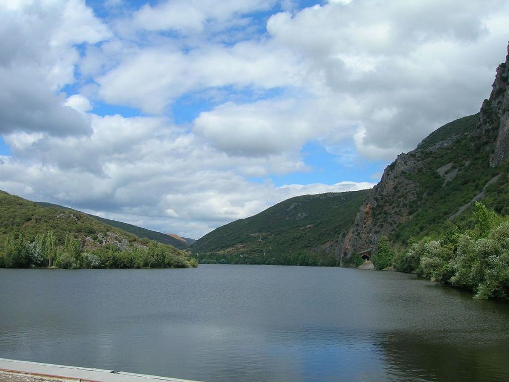 Presa de Peñarrubia - Refugio de Pesca
