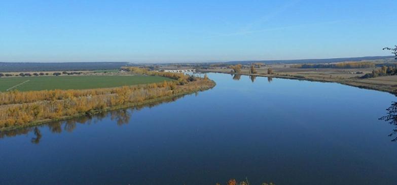 Torrecilla de la Abadesa y Pollos - Refugio de Pesca