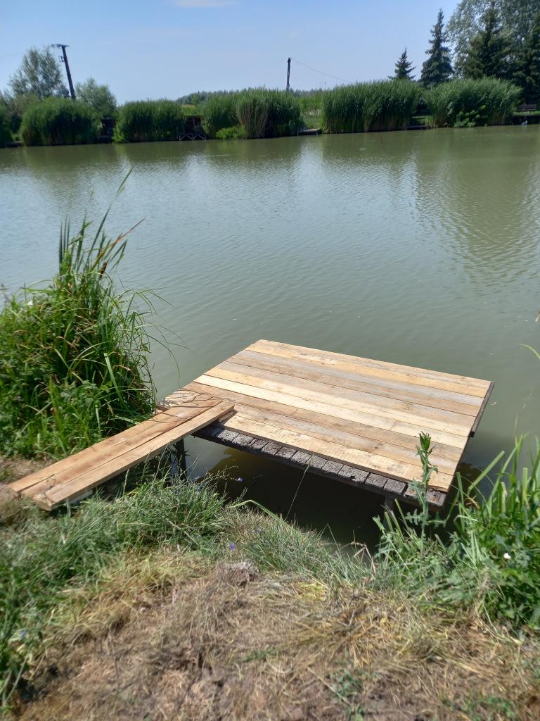 Kirva-lapos horgásztó