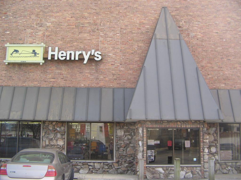 Henry's Sports & Bait