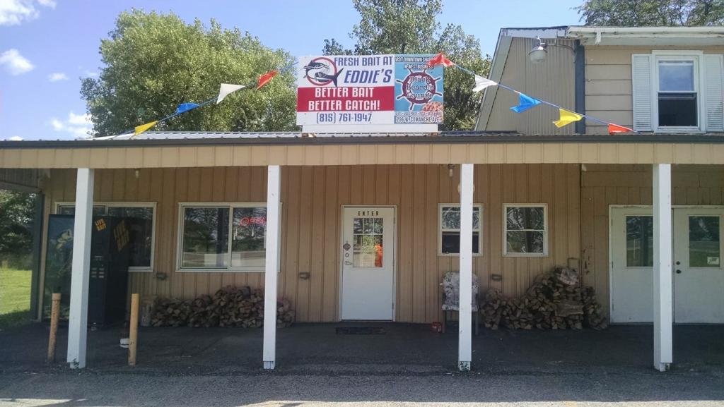 Eddie's LIVE BAIT & Tackle SHOP