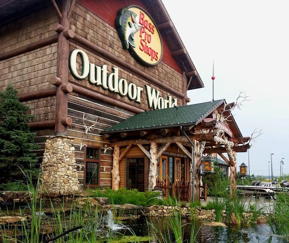Bass Pro Shops (East Peoria, IL)